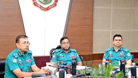 DMP chief describes this year\'s Durga Puja an \'acid test\'
