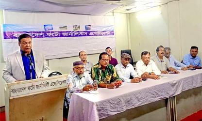 Photography a  powerful tool for social change: Kader Gani