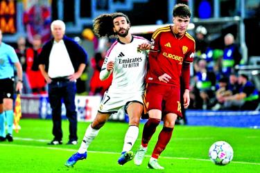Real Madrid comeback stuns Roma as Mourinho enjoys happy reunion