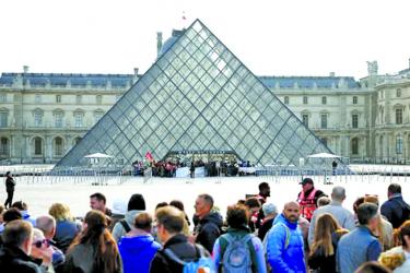 French prime minister calls for partial curfews