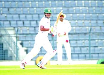 Zakir's grit, Mahfizul's  century highlight NCL action