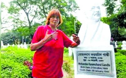 Sculptor Shamim Sikder: A Superstar of Bengal\'s Cultural Renaissance