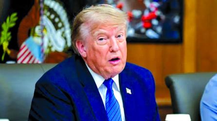 Trump says decision nearing on Iran: Deal or \'finish it off\'
