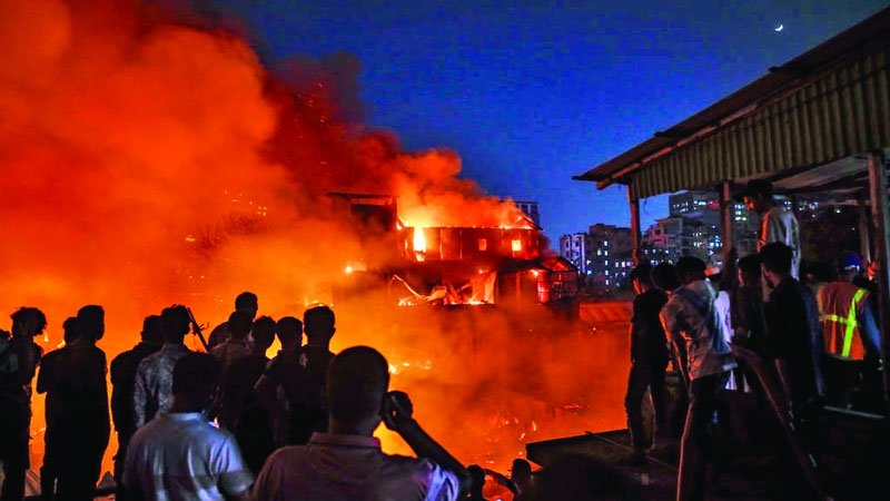 Fire guts Korail slum, residents continue to lament