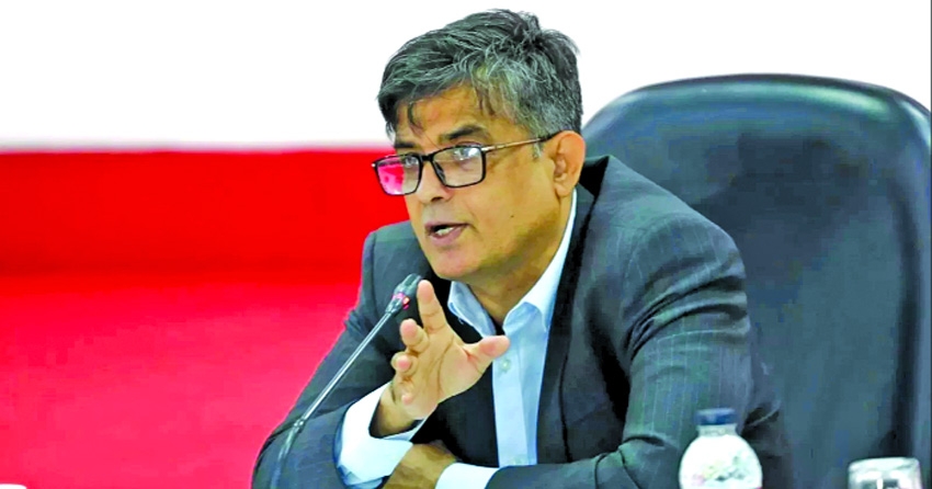 'Govt expects responsible journalism from media outlets'