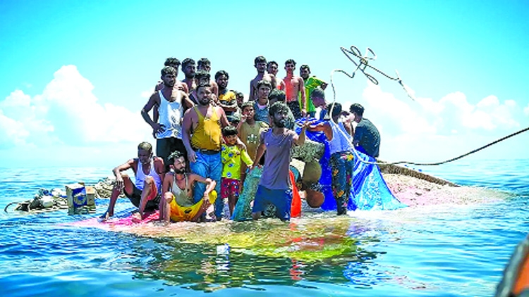 Nearly 900 Rohingya refugees dead, missing in shipwrecks in 2025: UN