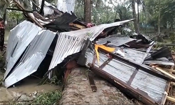 5 houses completely destroyed in Kalapara by Boishakhi storm