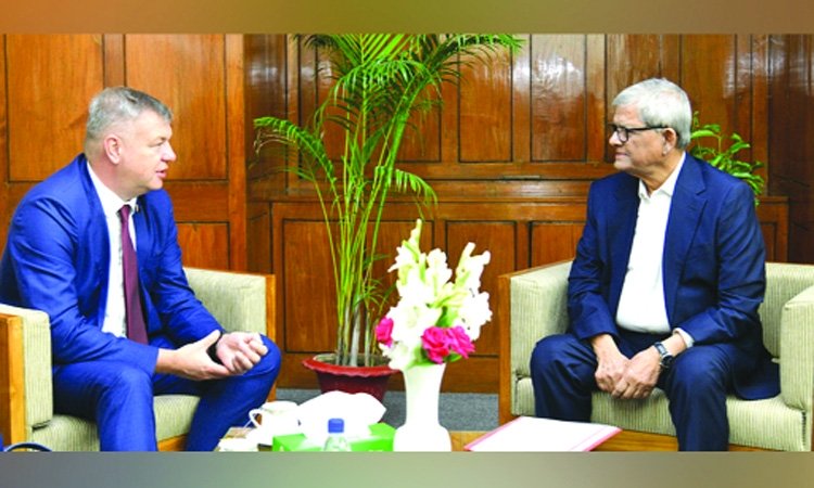 Belarusian non-resident envoy meets LGRD  minister