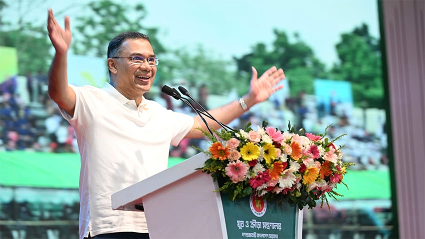 Students are country's 'imminent future': PM