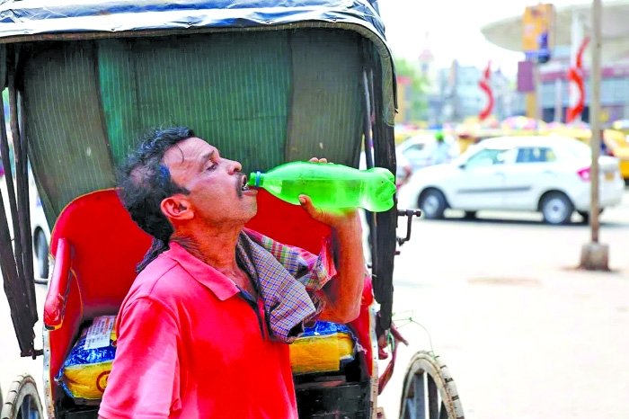 Asia heatwaves spell double trouble for economies hit by oil