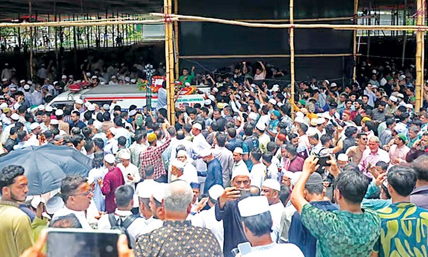 Huge crowd joins Mosharraf Hossain's funeral in Chattogram