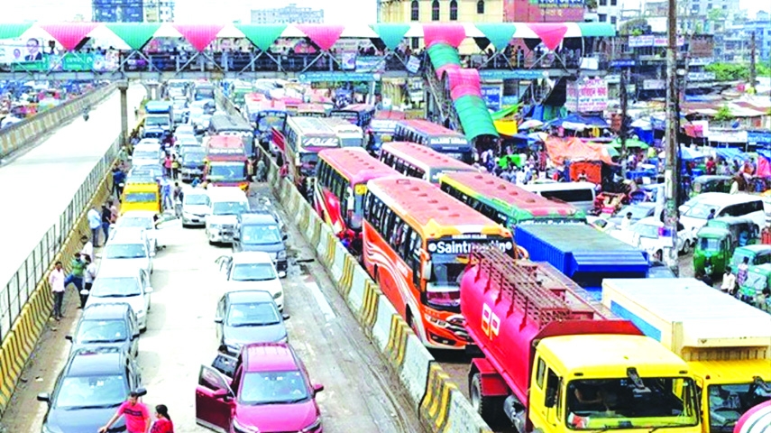 Mad Traffic Cripples Urban Life in Dhaka City