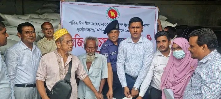 27,863 families are getting 10 kg of VGF rice each on the occasion of Eid in Kalapara