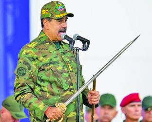 Trump threatens Maduro with \'the easy way … or the hard way\'