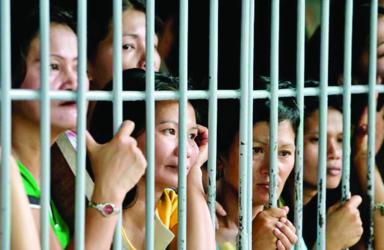 Experts warn of \'global crisis\' as number of women in prison nears one million