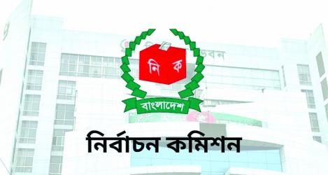 Government officials are  not allowed to seek votes: EC