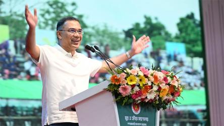 Students are country\'s \'imminent future\': PM