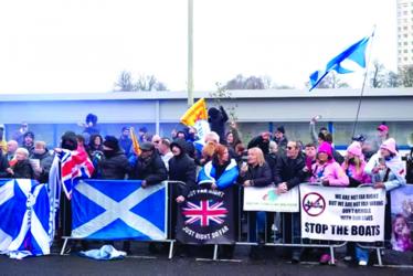 Scottish elections: Reform UK capitalizes on anti-migrant protests  in Falkirk